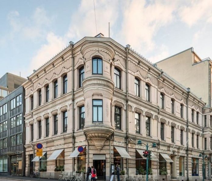 Varma osti avokiinteistö Eteläesplanadi 8:n Fennialta marraskuussa 2017.